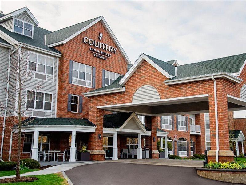 Country Inn & Suites By Radisson, Milwaukee West Brookfield , Wi Exterior foto