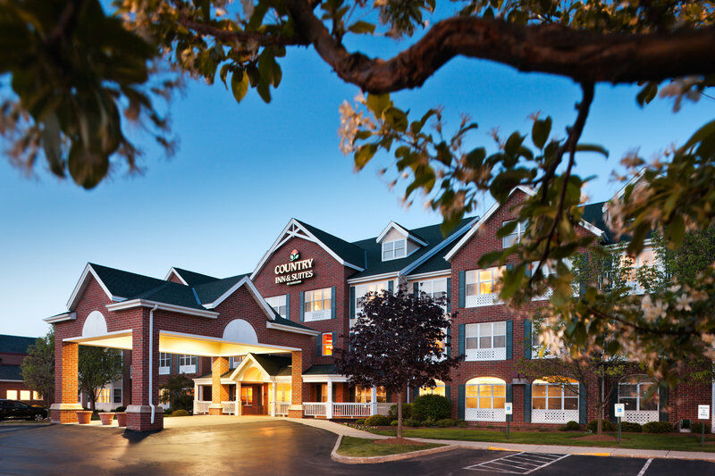 Country Inn & Suites By Radisson, Milwaukee West Brookfield , Wi Exterior foto